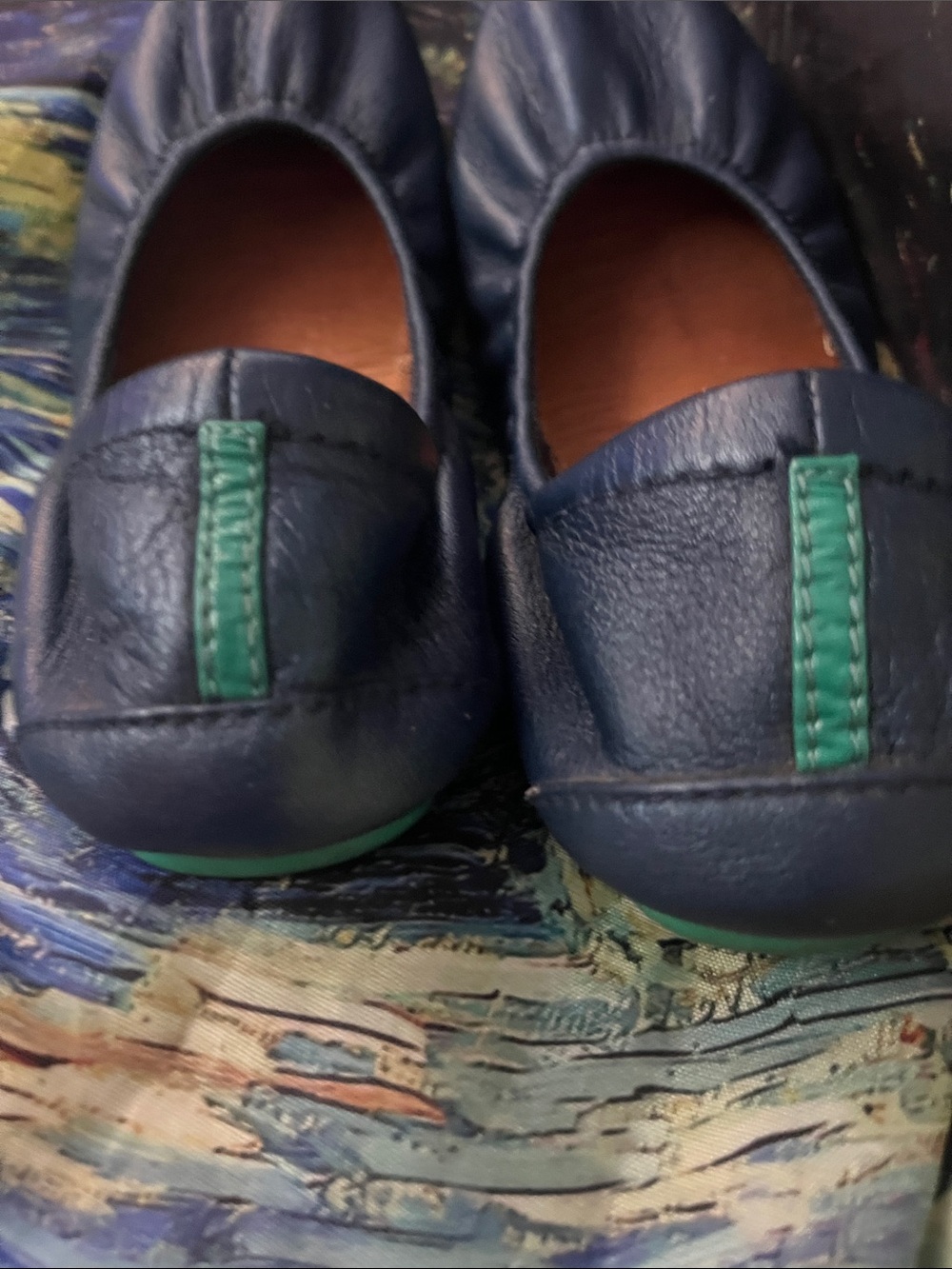 Soft Leather Ballet Flats - Women - Picture 3 of 3